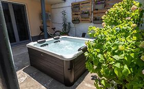 Self Check-In Apartment With Jacuzzi Mostar